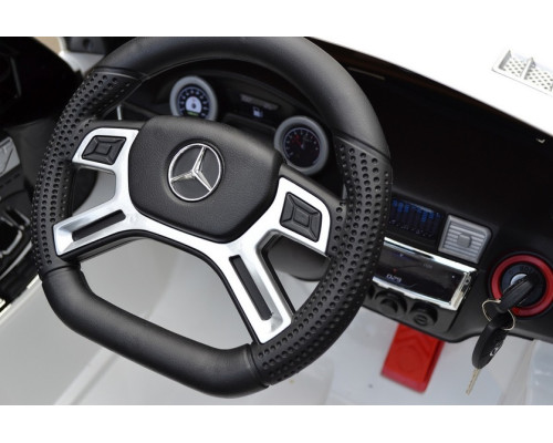 RT ML63 Электромобиль Mercedes-Bens AMG 12V R/C silver с резиновыми колесами